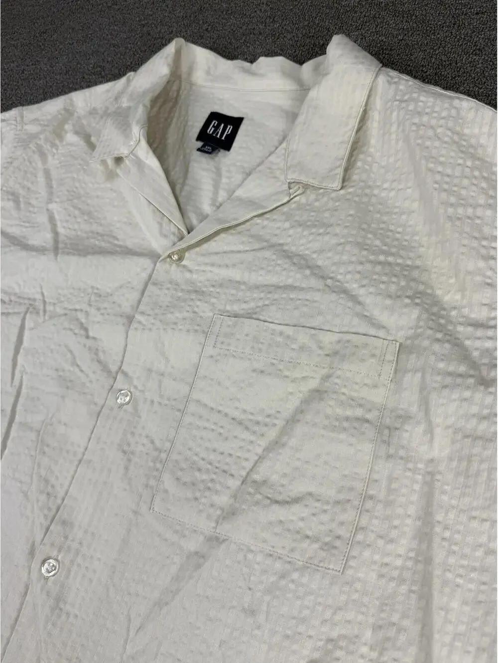 Gap Men's XXL Seersucker Short Sleeve Camp Collar Button Front Shirt Cream NWT - Picture 3 of 8